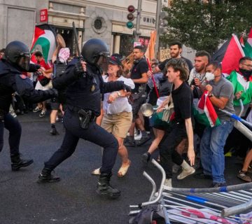 spanish-vuelta-finale-cancelled-as-police-clash-with-pro-palestinian-protesters-in-madrid