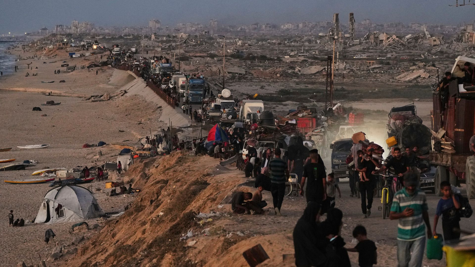 ‘we-cannot-be-bystanders’:-starmer-urged-to-raise-israel’s-gaza-offensive-with-trump