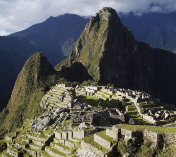 hundreds-of-machu-picchu-tourists-stranded