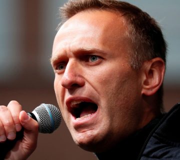 lab-tests-show-alexei-navalny-was-poisoned-in-russian-jail,-his-widow-says