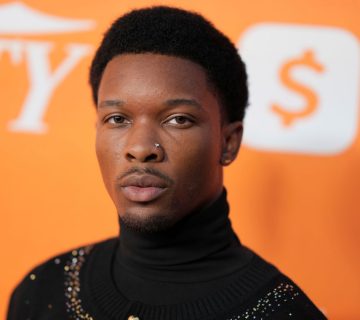 body-found-in-tesla-registered-to-singer-named-as-missing-15-year-old-girl