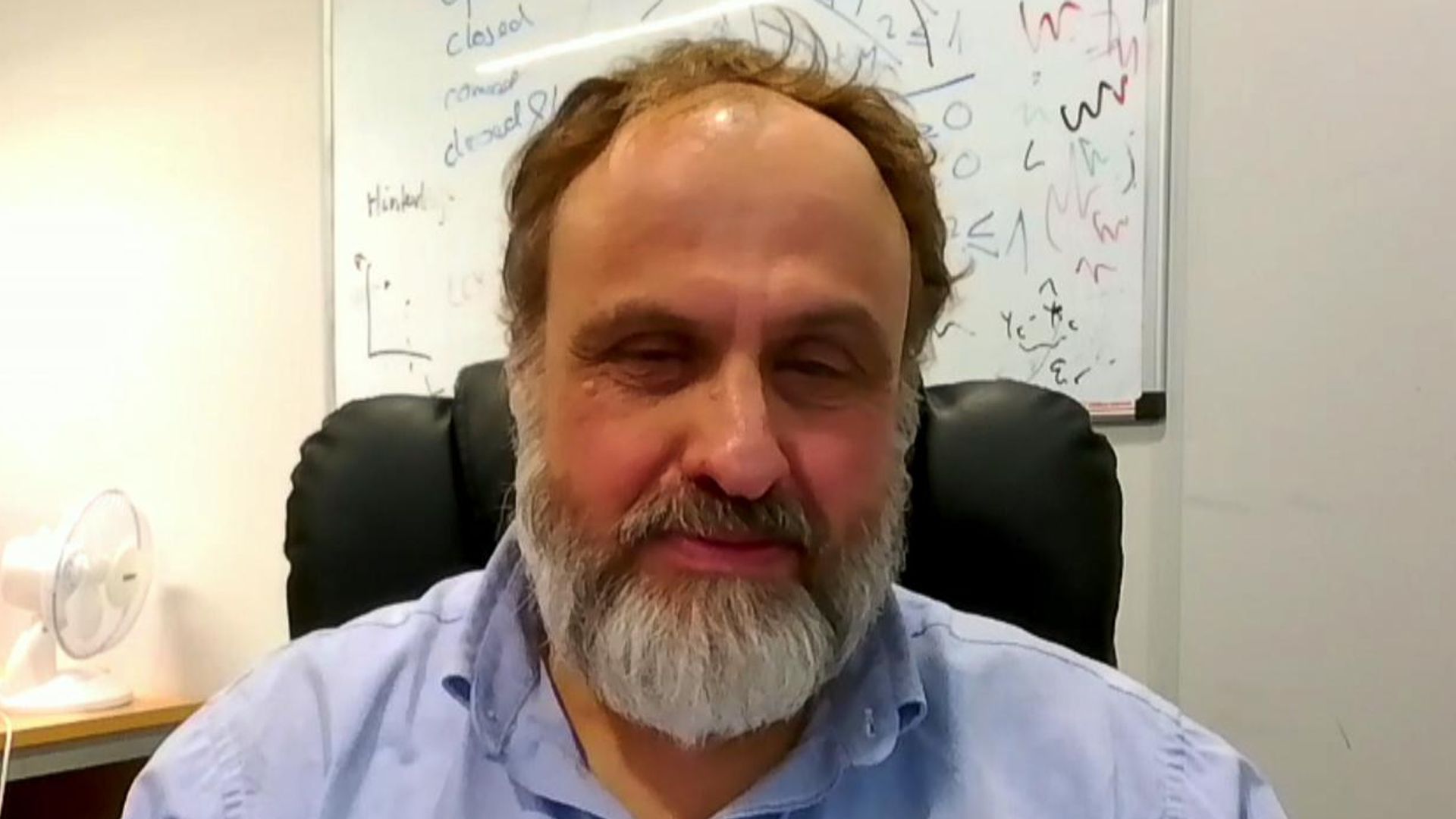 university-professor-threatened-with-beheading-by-pro-palestinian-protesters-during-lecture