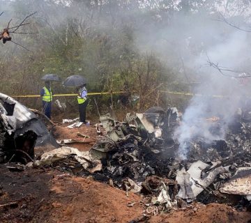 eleven-people-killed-after-tourist-plane-crashes-in-kenya