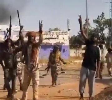 army-soldiers-fled-key-sudanese-city-–-leaving-200,000-civilians-trapped