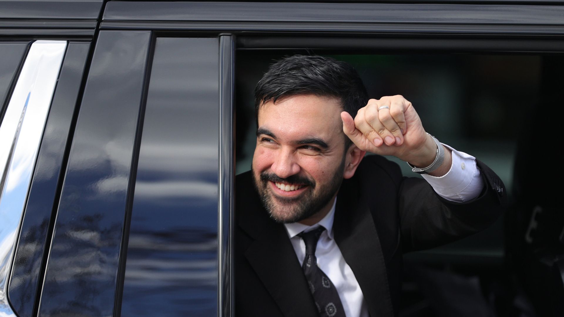 who-is-zohran-mamdani?-the-socialist-who-could-be-new-york-city’s-next-mayor