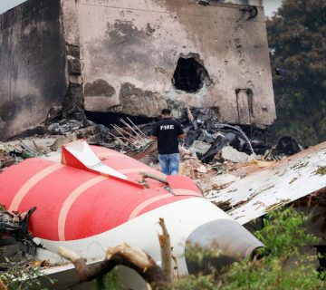 initial-report-does-not-blame-captain-for-air-india-crash,-court-tells-pilot’s-father