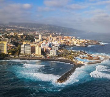 three-dead-and-15-injured-in-tenerife-tidal-surge