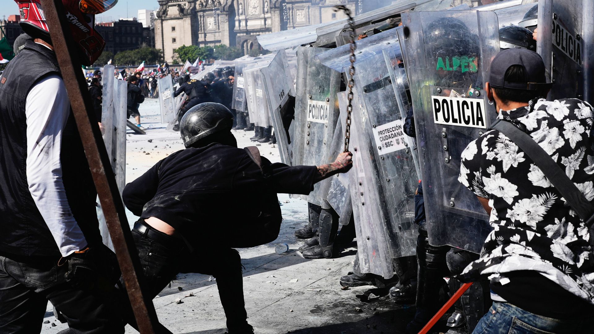 thousands-march-in-generation-z-protests-against-crime-in-mexico