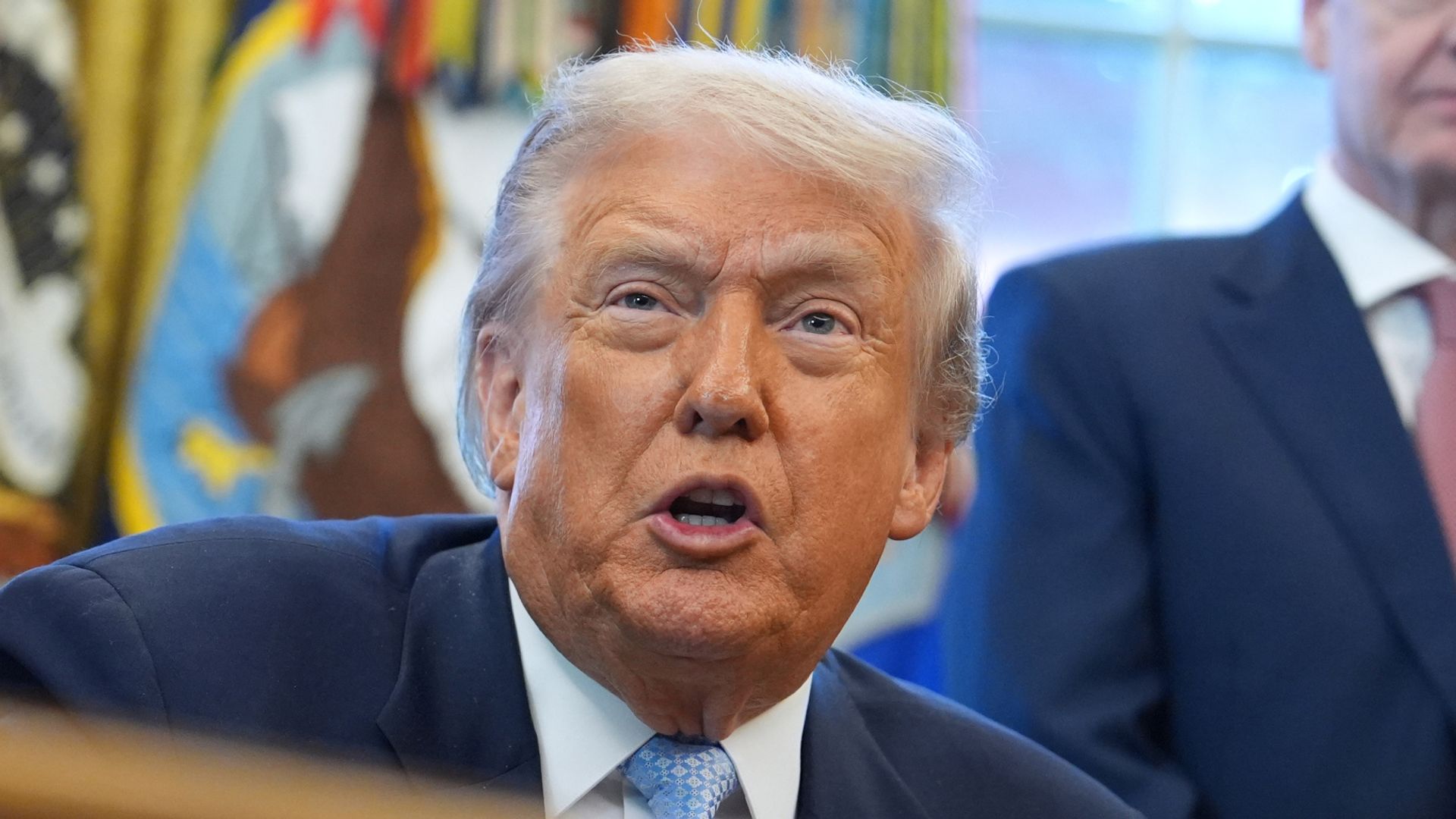 trump-unveils-fifa-pass-scheme-to-give-priority-visa-appointment-access-to-world-cup-fans