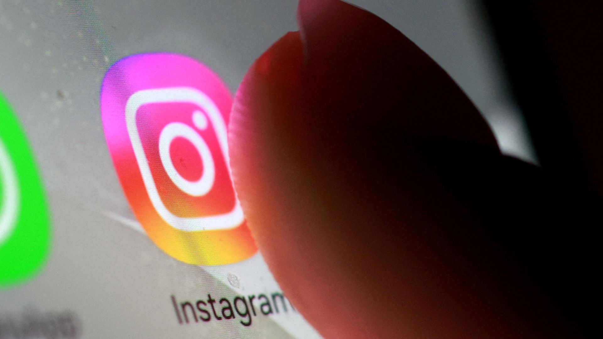 meta-to-block-instagram-and-facebook-for-users-under-16-in-australia