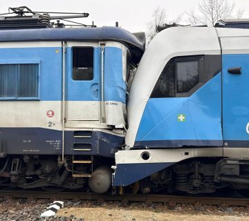 dozens-injured-after-two-passenger-trains-collide-in-czech-republic
