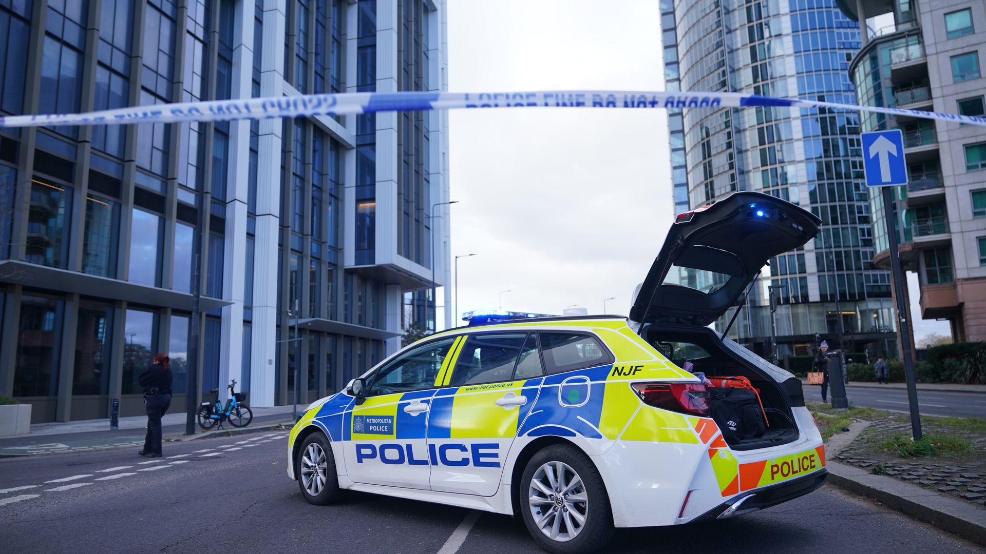 man-who-left-‘graffiti-art’-package-outside-us-embassy-cleared-of-bomb-hoax-charge