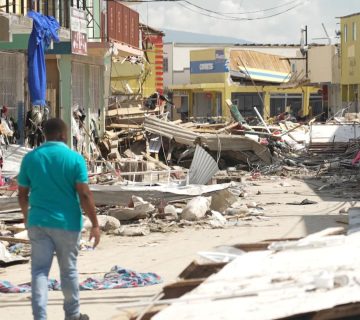 devastation-left-by-hurricane-melissa-in-jamaica-like-a-‘world-war’,-says-olympic-medallist