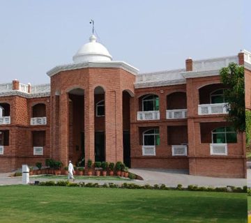 suicide-bombers-kill-three-security-force-officers-in-pakistan