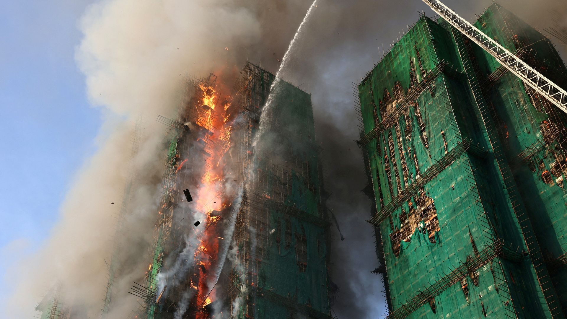 almost-280-people-missing-as-huge-fire-engulfs-hong-kong-flats-–-dozens-confirmed-dead