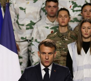 ‘rise-for-the-fatherland’:-macron-unveils-new-military-service-to-combat-russia-threat