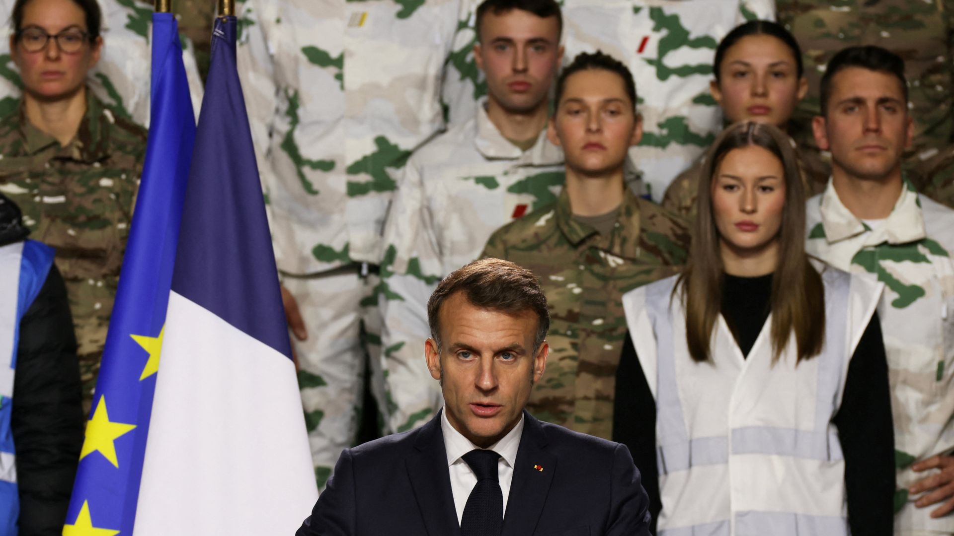 ‘rise-for-the-fatherland’:-macron-unveils-new-military-service-to-combat-russia-threat