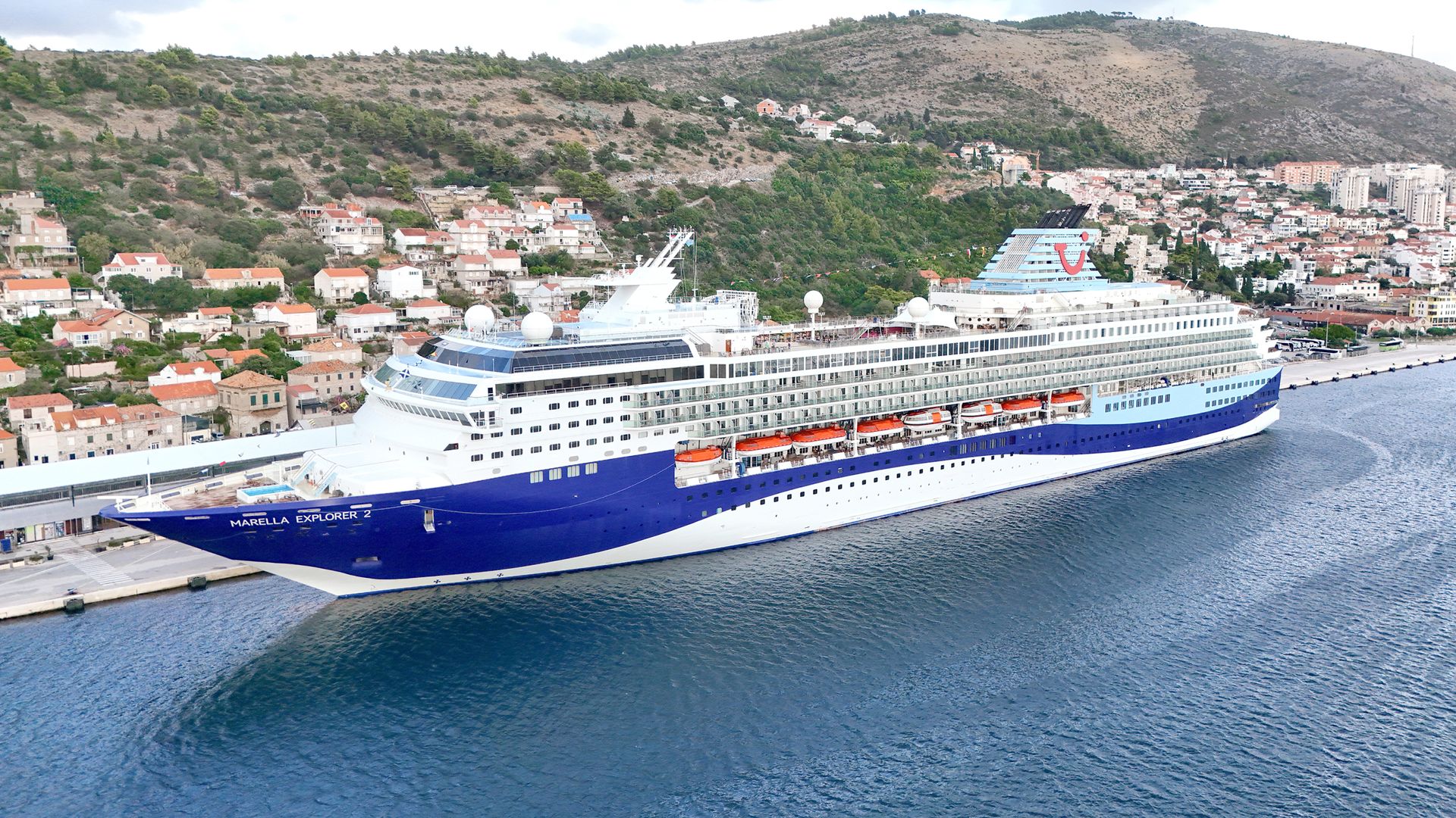 british-passenger-missing-after-falling-from-cruise-ship-off-tenerife-coast