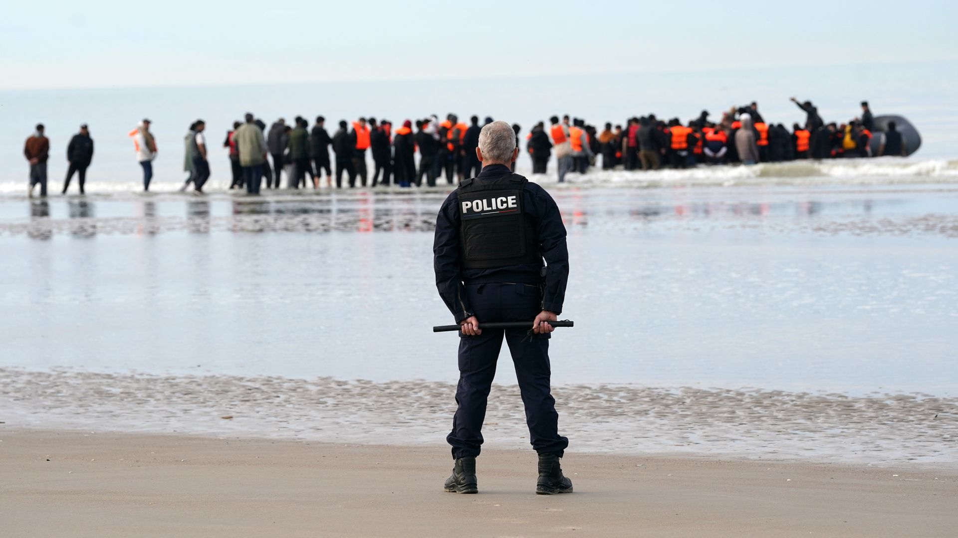 france-will-soon-be-able-to-intercept-suspected-migrant-taxi-boats-in-the-channel