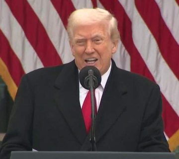 trump-closes-airspace-‘above-and-surrounding’-venezuela