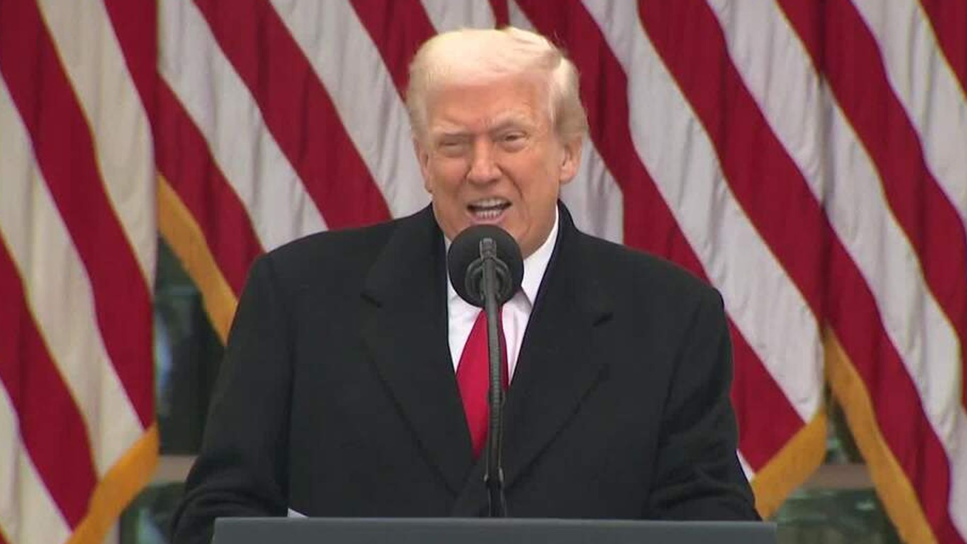 trump-closes-airspace-‘above-and-surrounding’-venezuela