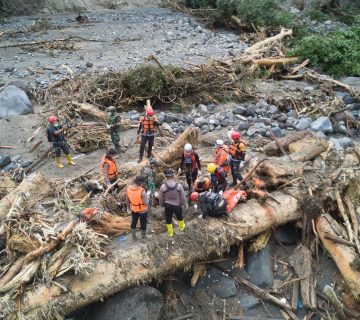 more-than-600-dead-in-indonesia-and-thailand-after-floods-and-landslides